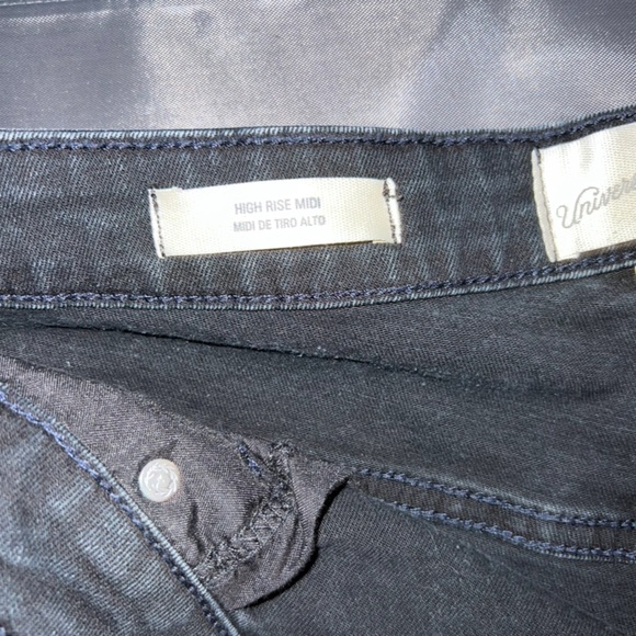 Universal threads black denim shorts - Picture 2 of 9